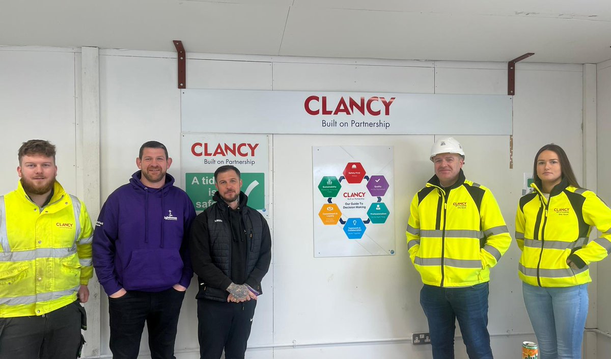 Clancy_Drangan's tweet photo. We were delighted to welcome the Lighthouse Charity #MakeItVisible on Site team to our Ard Griffin project in Midleton, marking their third visit to a Clancy site following earlier sessions at St Vincent’s and the Beacon Hospital.
🖥 https://t.co/ApgwHO1x2H https://t.co/gswE1Rmdbx