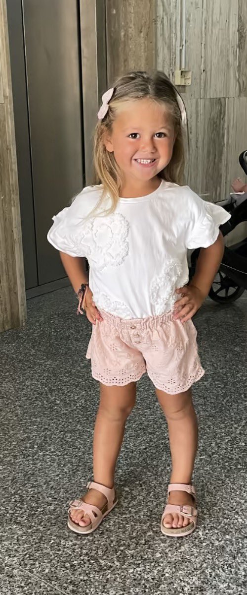 marty ✰ tweet media