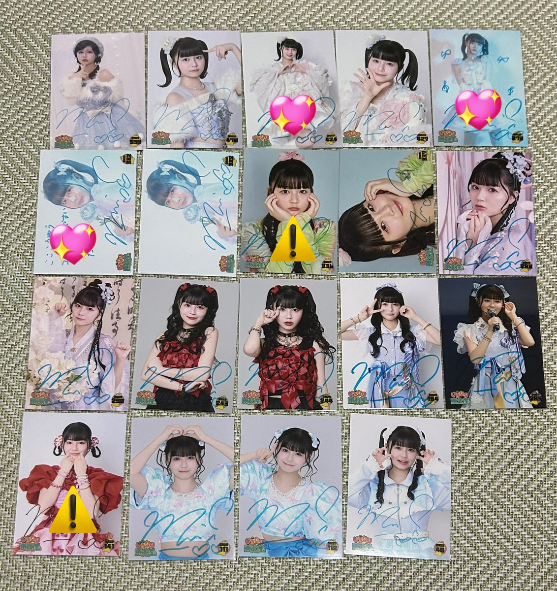 39miuchan_'s tweet photo. いぎなり東北産 藤谷美海 生写真 サイン 買取

【譲】画像のもの

【求】3k／1枚
💖裏コメ(表コメ)あり👑FCのもの 5k
⚠️初期スレあり 2k

藤谷美海生誕または伊達花彩生誕
都内手渡し、郵送のいずれか

お求めの方はお気軽にご連絡ください🙇🏻‍♀️ https://t.co/iY5YW2291m