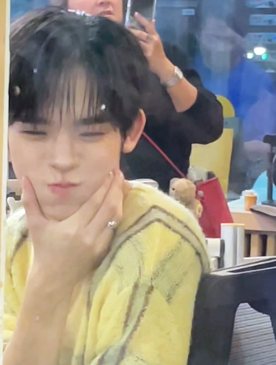 babii🐾 tweet media