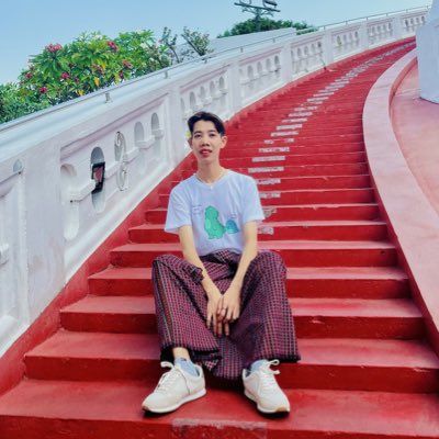 Moe Thai tweet media