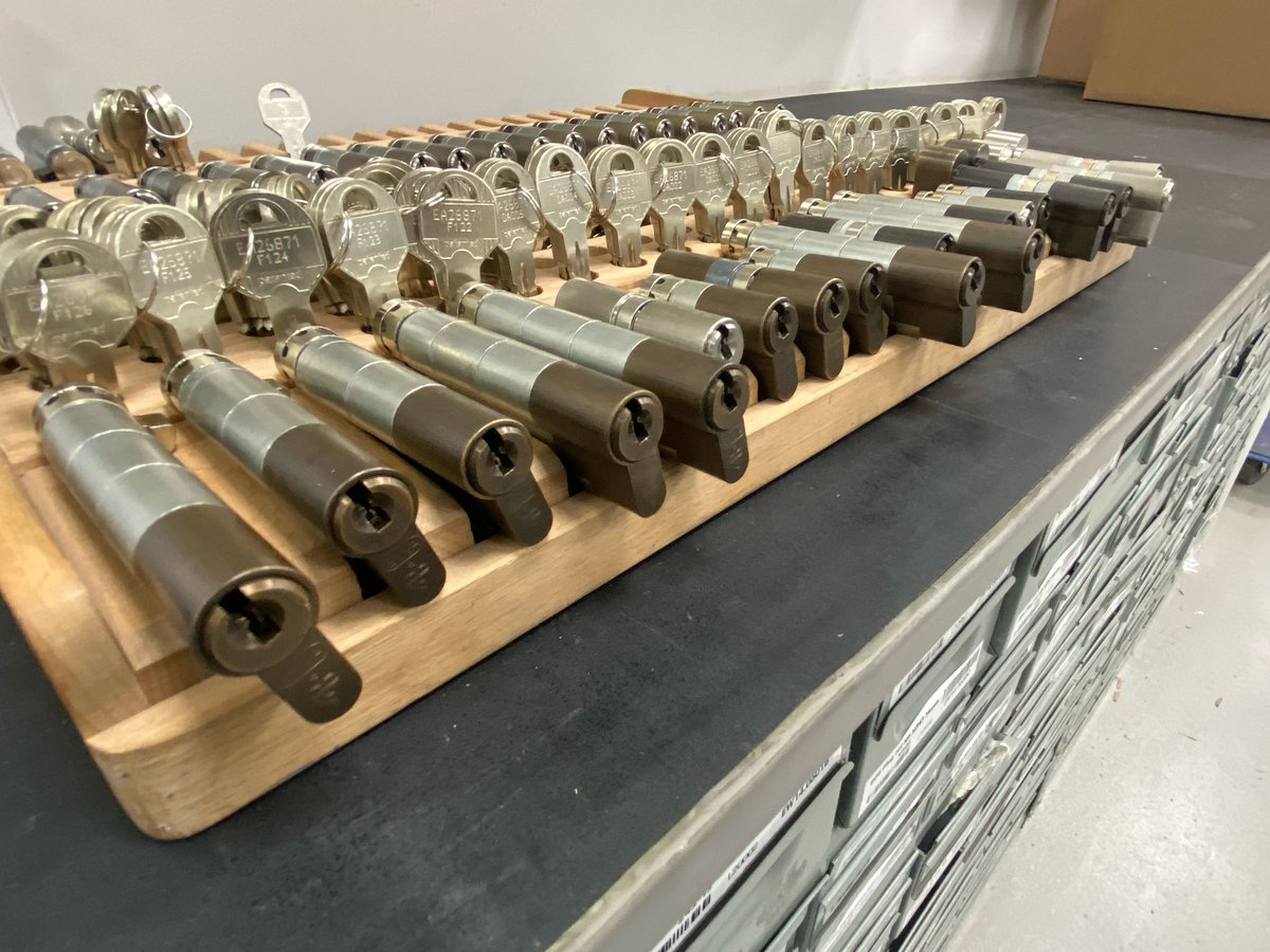 AldridgeSec's tweet photo. 🛠 Built for the Trade | Supplied by Aldridge ✅ 1x Grand Master Key, 7x Master Keys, 35x Sub-Master Keys 🔐 #TrustedByTheTrade #KeyingJobs #LocksmithLife #AccessControl #MasterKeySystem #AldridgeSecurity 💻 https://t.co/SdDWiomZWG ☎️ 0203 007 6060 https://t.co/UdSkQ0YnIm