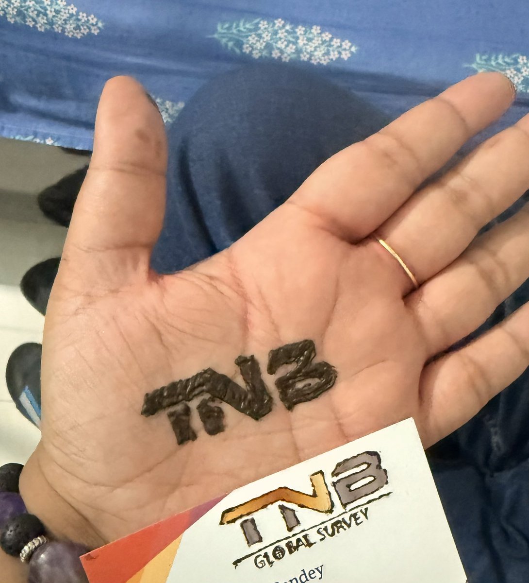 tanvicore's tweet photo. lets see how much my company loves me https://t.co/DCM9SSWJbN