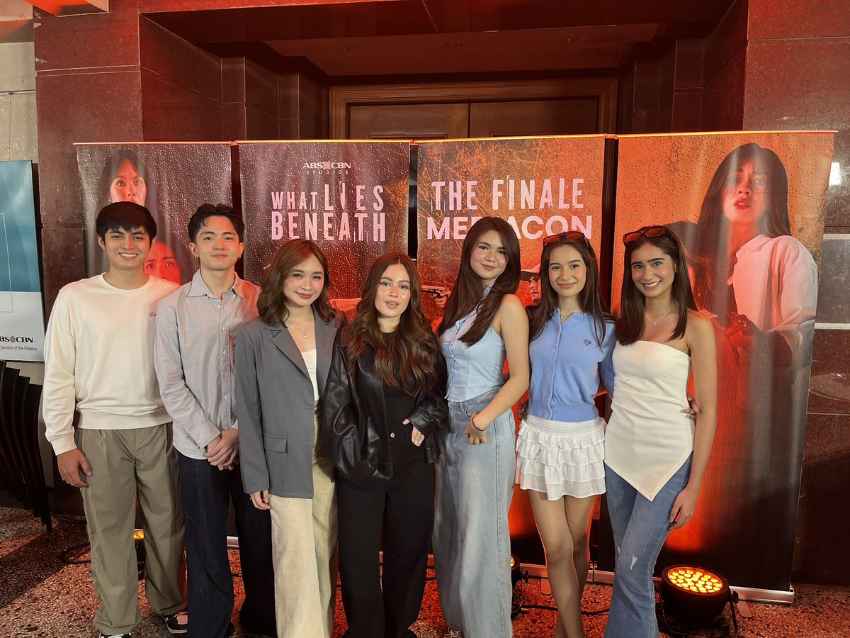 andreamerz_ofc's tweet photo. final chapter: the finale mediacon

Thank you for having our Andrez in this wholesome series and for taking care of him. 

kudos to this team and to @RCDNarratives they slayed the whole episodes. we will surely miss you guys! 🖤

#AndrezDelRosario #WhatLiesBeneath https://t.co/xM298qBbBd