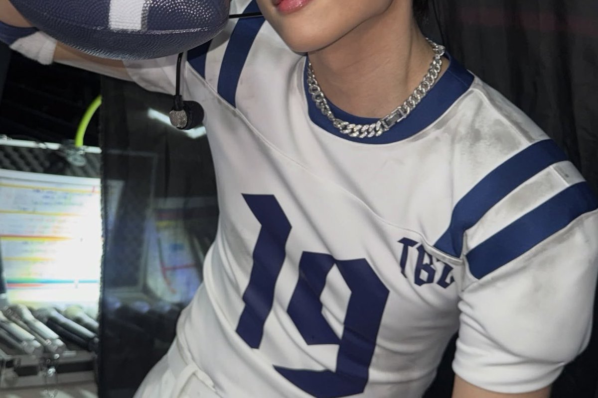 퍼즐이✌︎ tweet media