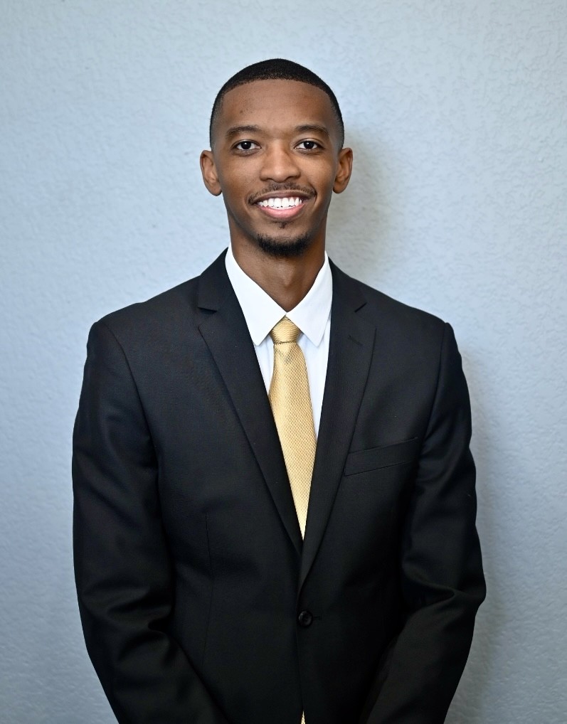 DrexelElkinsPk's tweet photo. Kendrick Crawford II, OD ‘25, has been recognized for guiding patients through personalized, patient-centered care while building lasting connections by America’s Best in Medicine.

Read more: https://t.co/VNrdeHcedR

#drexeluniversity #recognition #awesomealumni #optometry #PCO https://t.co/m6CfVTQo0G
