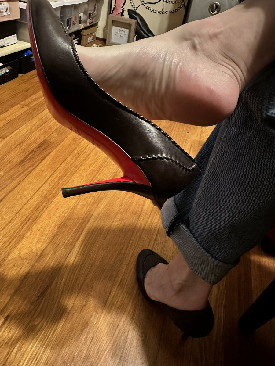 JML's Shoes tweet media