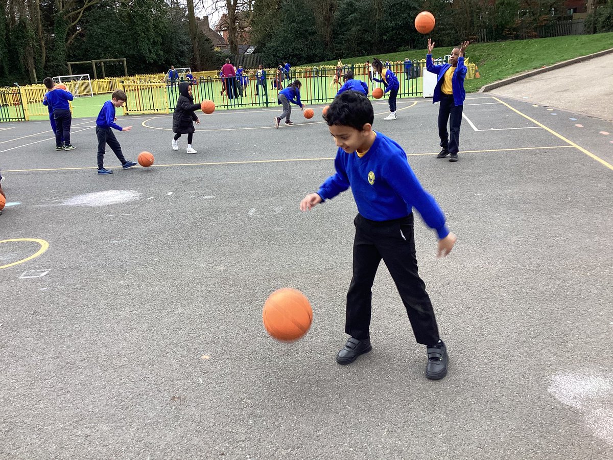 StMaryB17's tweet photo. #yr3 enjoyed keeping control of the ball #basketball #PE #sports https://t.co/PRZtHadDTJ