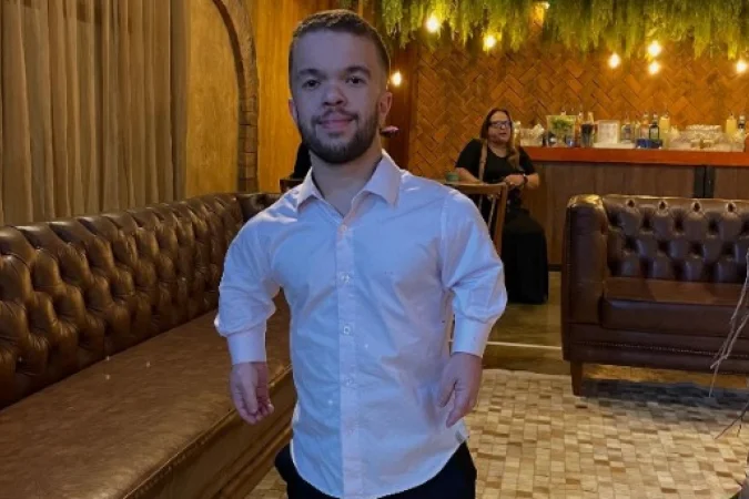 Candidato com nanismo é eliminado de concurso para delegado após TAF. bit.ly/4ujaMnm