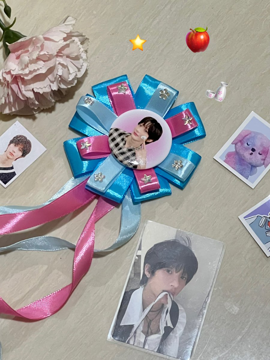 brachioholic's tweet image. first time making rosette today.. #crafty