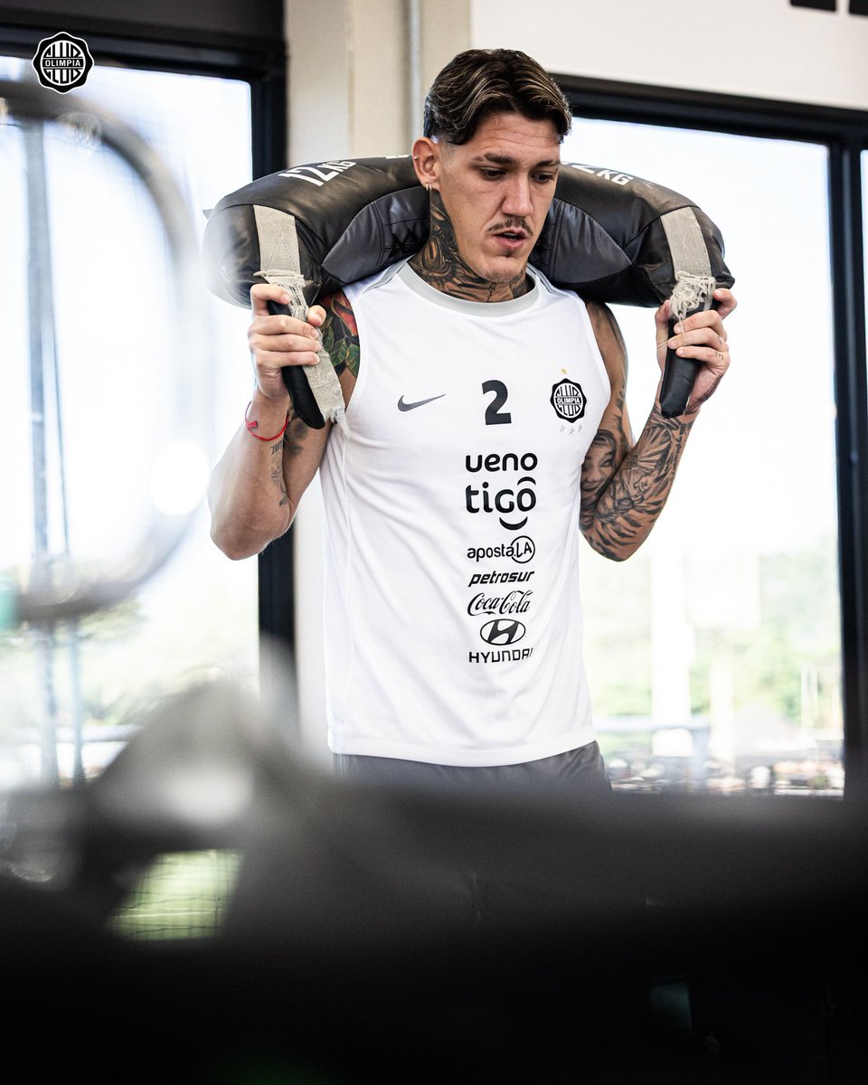 Club Olimpia tweet media