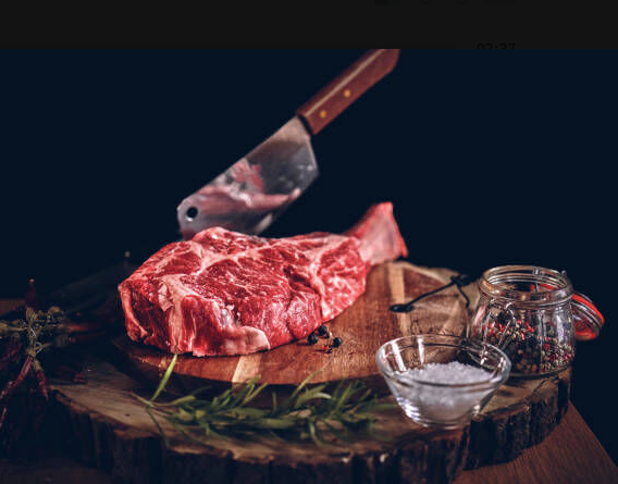 feedlotmagazine's tweet image. A 3-oz #serving of cooked #beef provides only 175 #calories but provides: 100% of your daily #vitamin B12, as well as approx 1/2 your daily needs of #Zinc, #Protein and Selenium. #health

feedlotmagazine.com/news/beef_news…