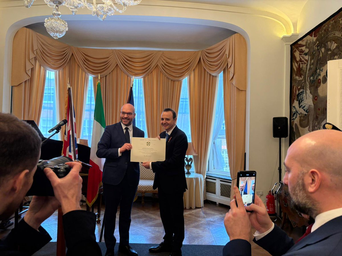 Italy in UK tweet media