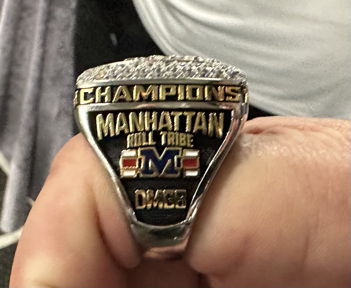 Manhattan Football tweet media