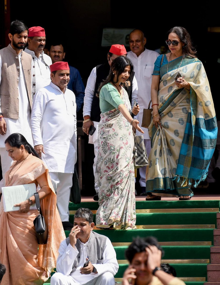 theinformativeobserver tweet media