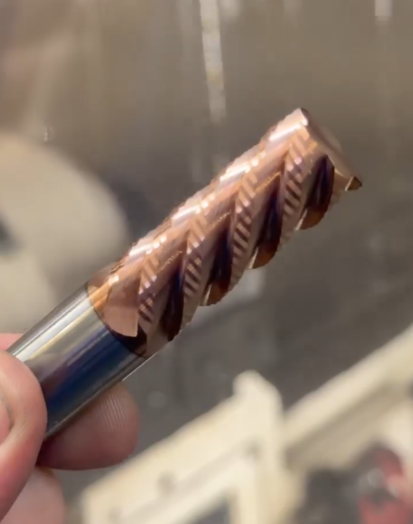 jkcarbide's tweet photo. In the midst of my ordinary life, you are my surprise! #Carbideinserts  #carbideendmill  #cuttingtools  #cnctools #硬質合金 #硬質合金刀片 #硬質合金立銑刀 #切削刀具 #CNC刀具 https://t.co/8vJjHdagrH