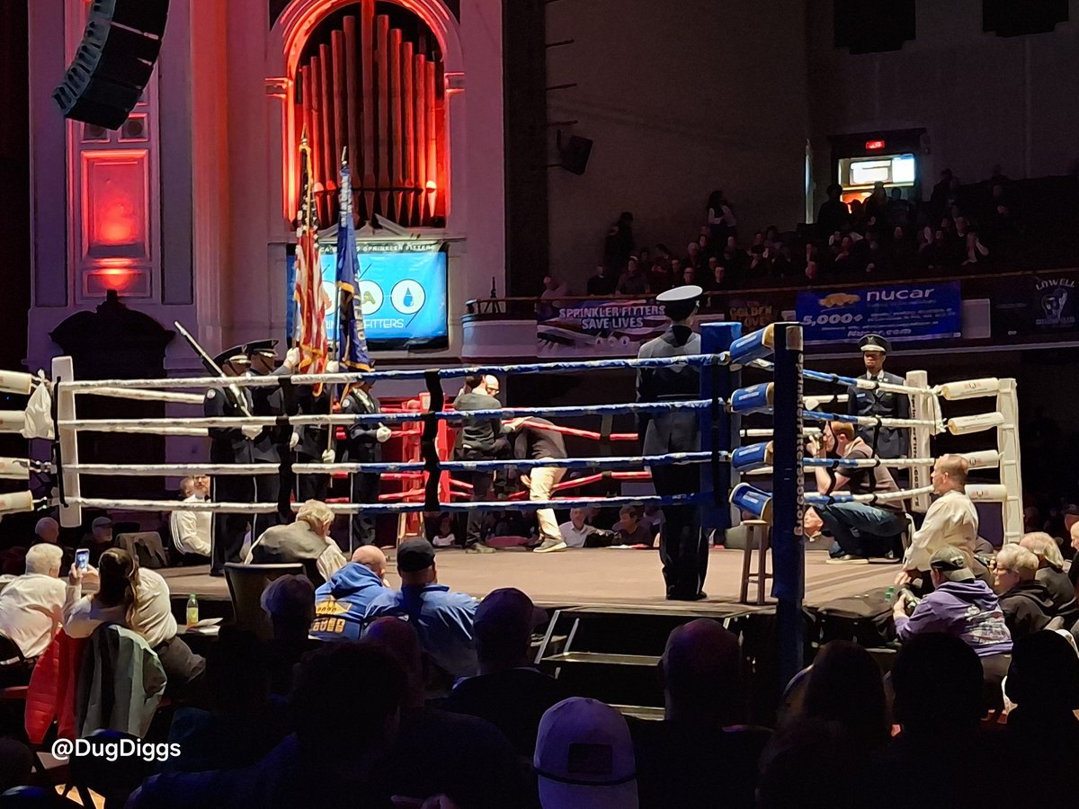 GoMobileAssets's tweet photo. Last week we were able to bring a few veterans to the Golden Gloves Championship bouts.
For some it was their first time ever seeing live boxing — they loved it.
Nights like this are about more than transportation. It’s about connection and community. https://t.co/3UVE44n64R