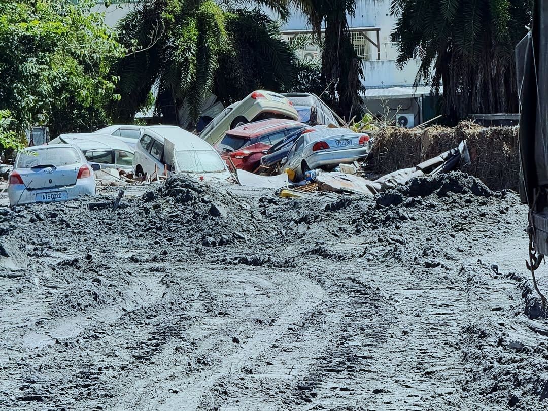 ak legoff tweet media