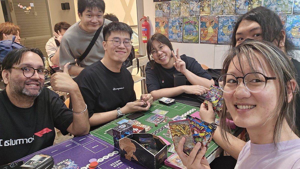 Lucy 🔜 Melbourne tweet media