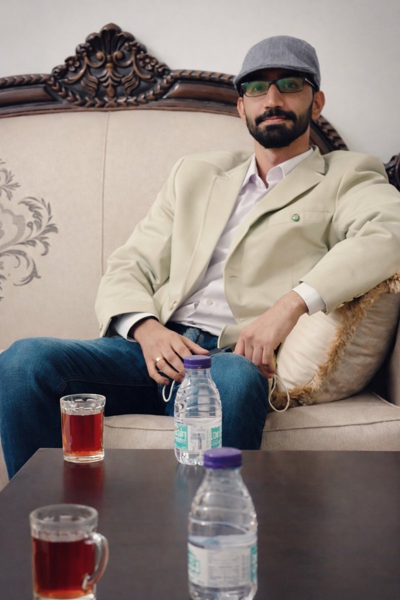 بلھے شاہ اساں جوگی ہوۓ,
ساڈے سپاں نال یارانے __!
ساڈے انگ انگ زہراں چڑہیاں
ساڈا درد نہ کوئی جانے __!