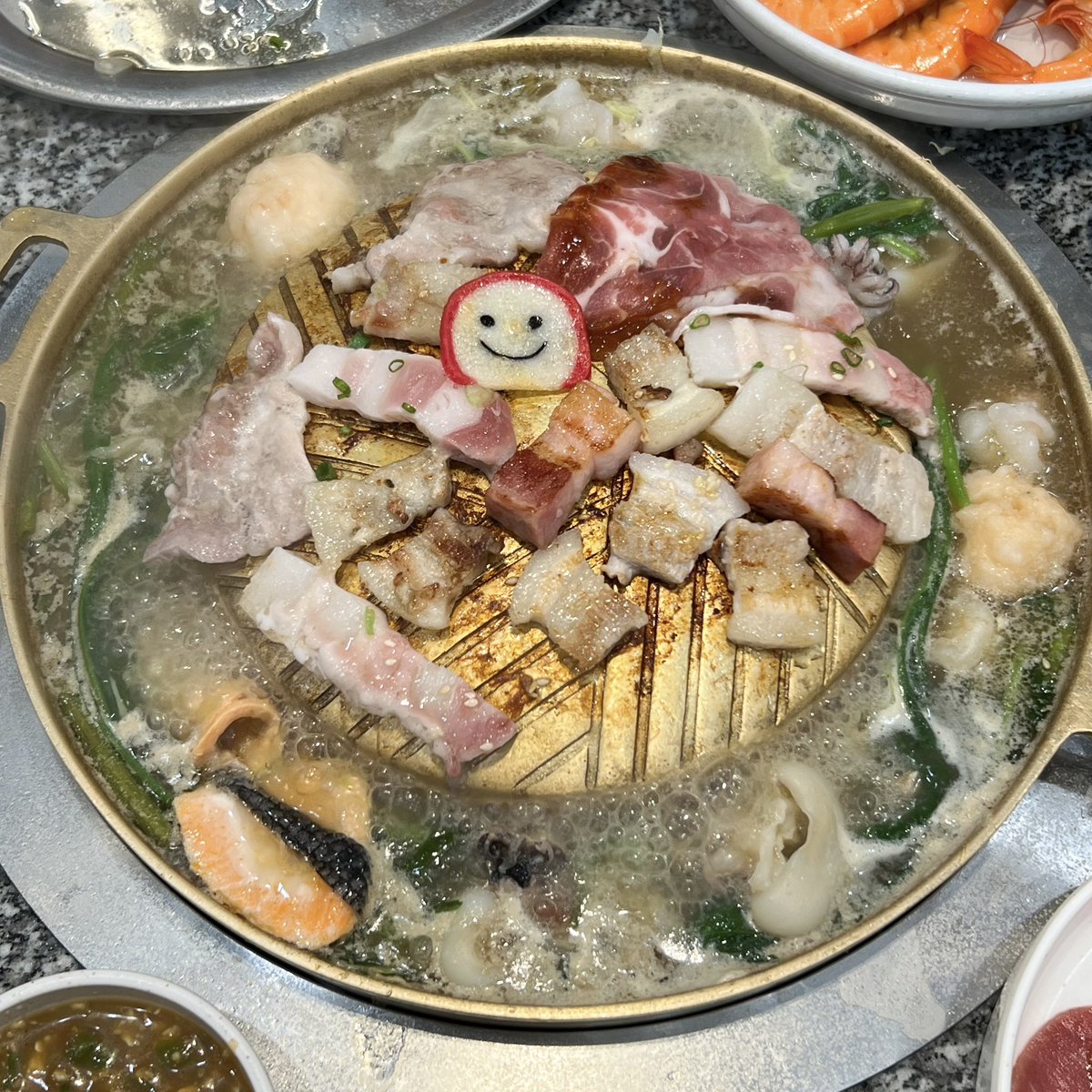 ไอ้หมีเบนซ์ ʕ•ε•ʔ tweet media