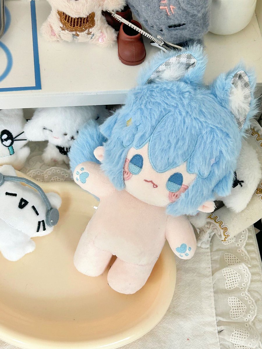 이 오르슈팡 인형 공구 필요한분 있을까요? 일단 저는 혼자서라도 살건데...각각 10깅이랑 뚱바 15깅임.