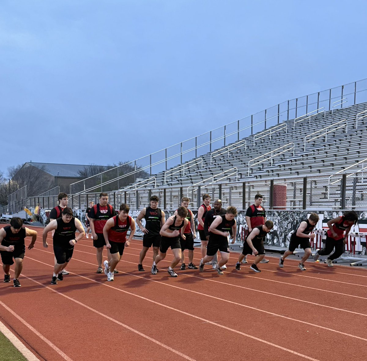 Ethan Barr tweet media