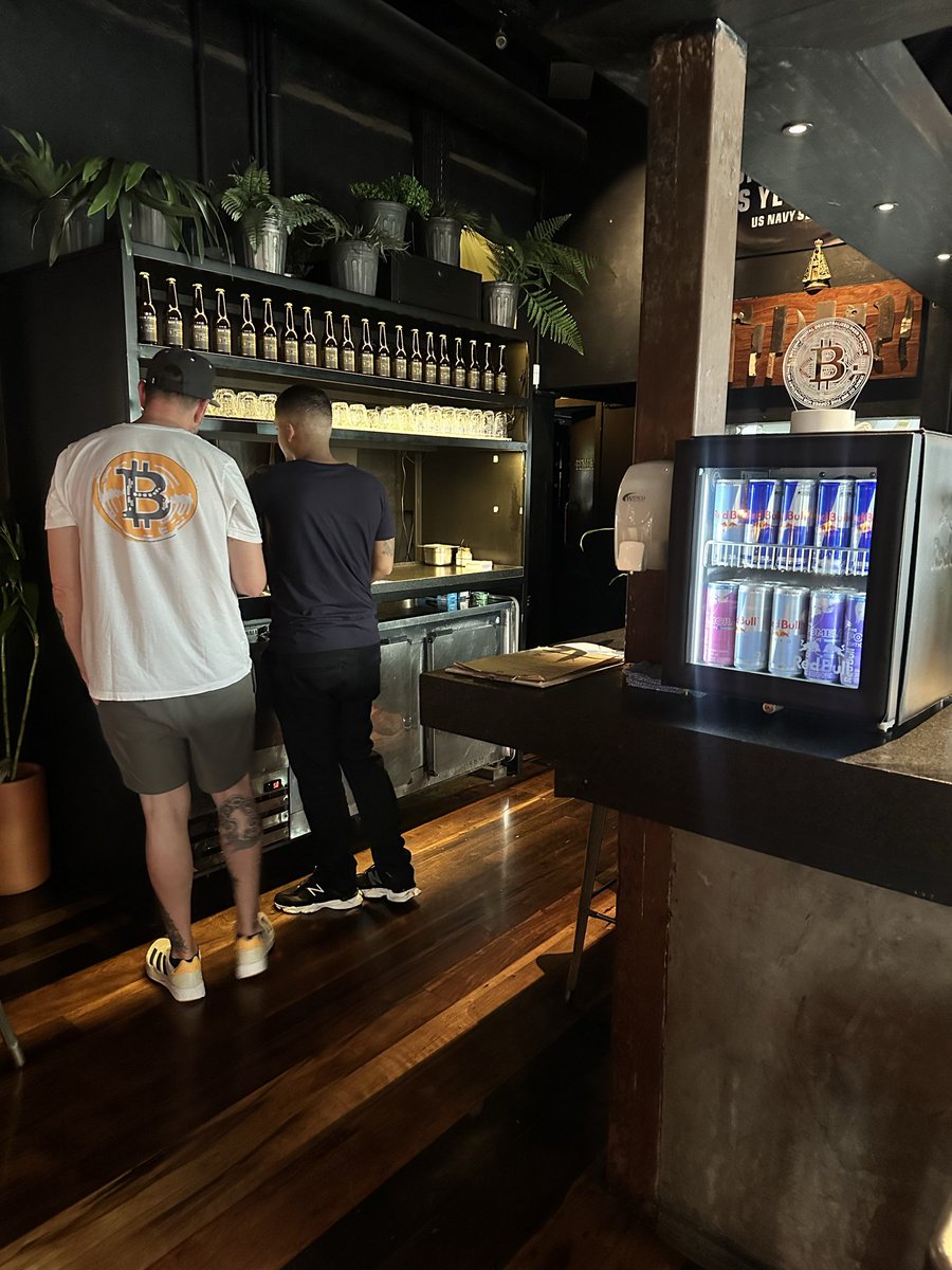 BitnationCo's tweet photo. Paying in Bitcoin in Brazil 🇧🇷 https://t.co/IjpJaQtCqA