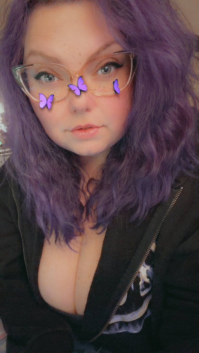 witchstarfall tweet media