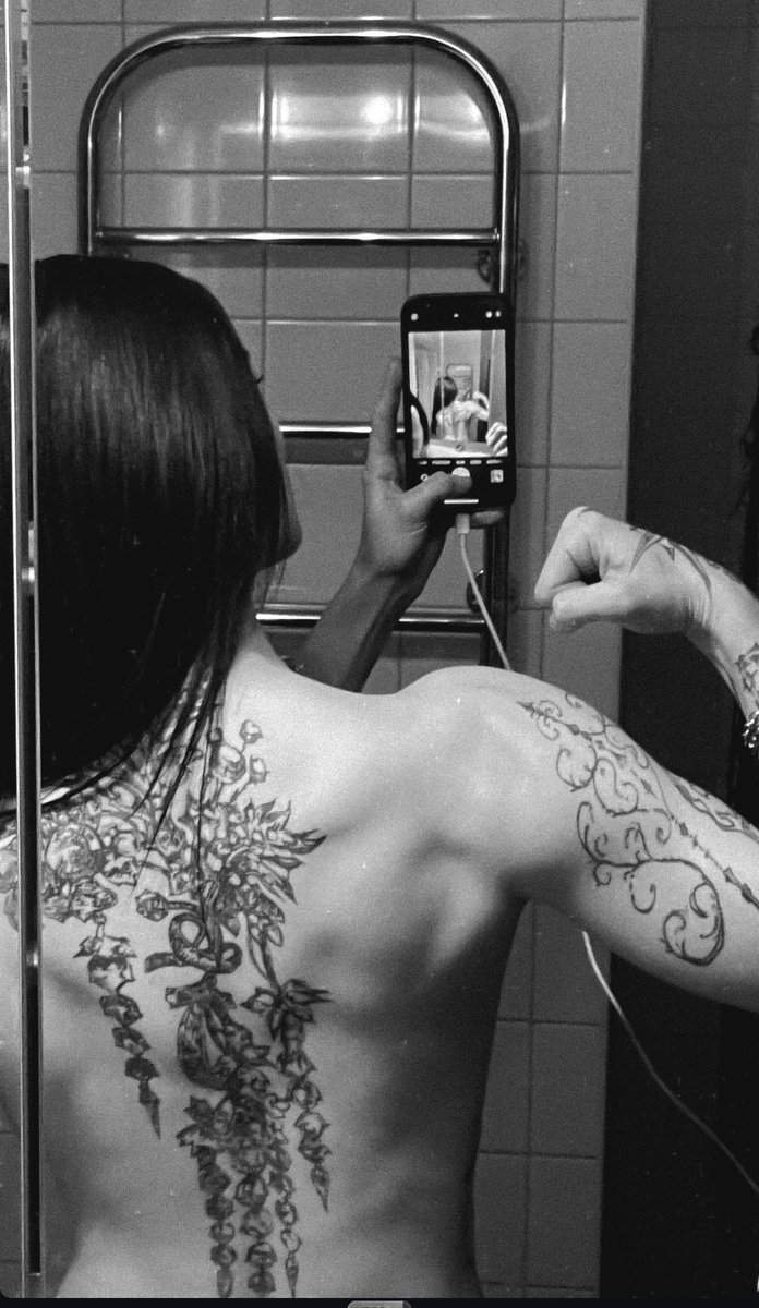 𝐍᥆rᥲ 𝐂ᥲᥣᥣᥱᥒ tweet media