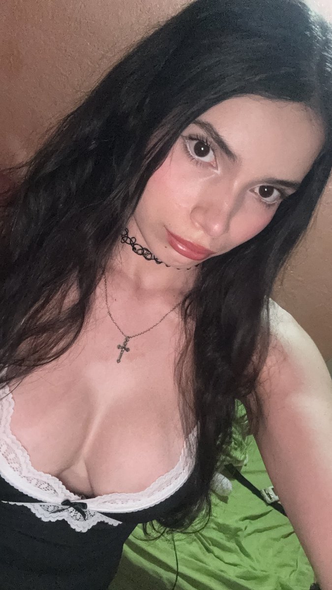 baby doll tweet media