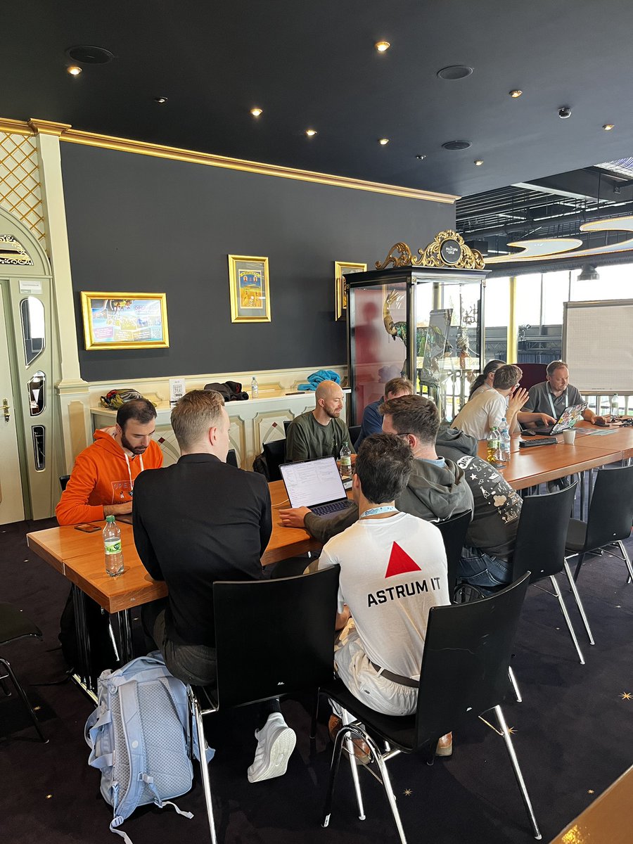 JavaLandConf tweet media