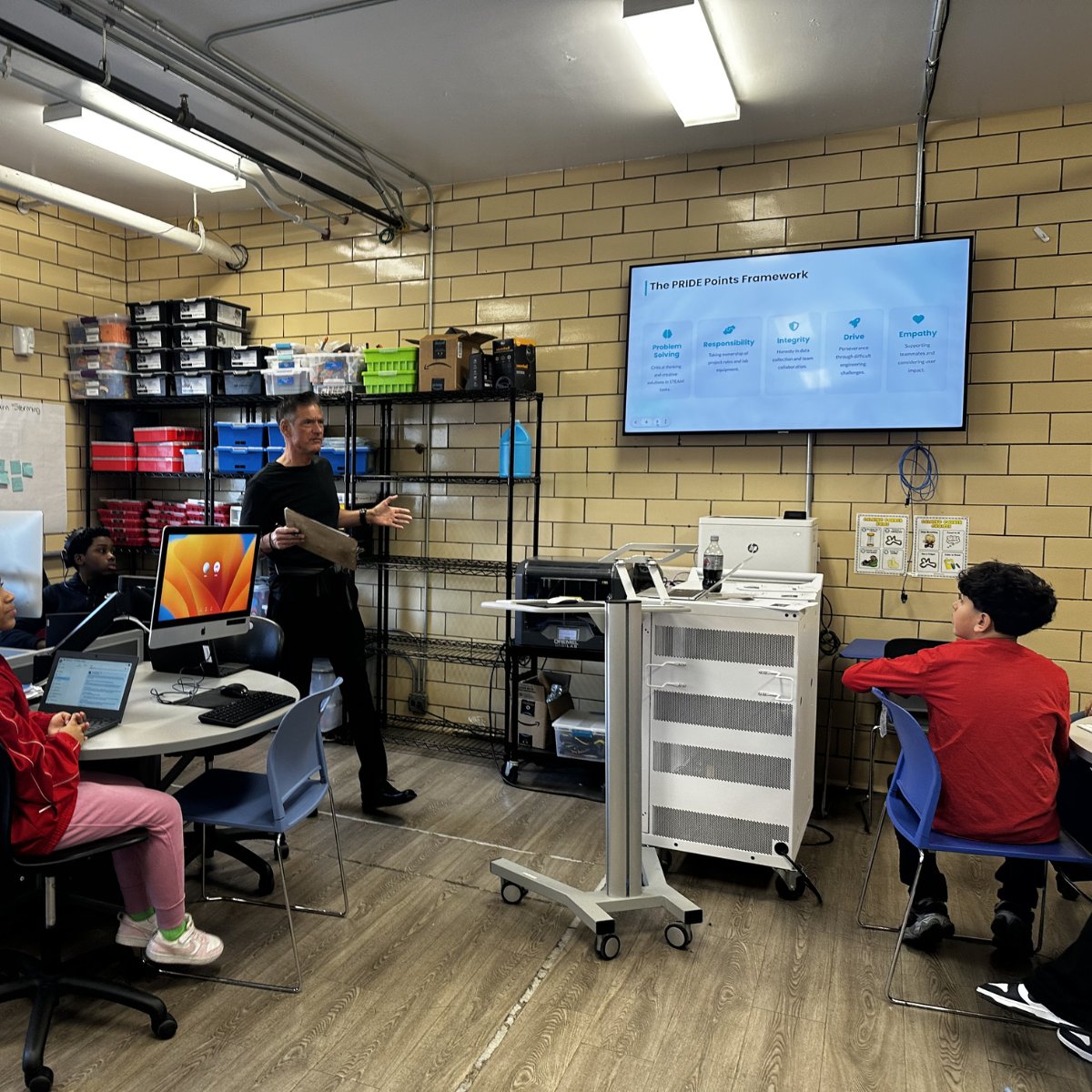 Distinctive Schools tweet media