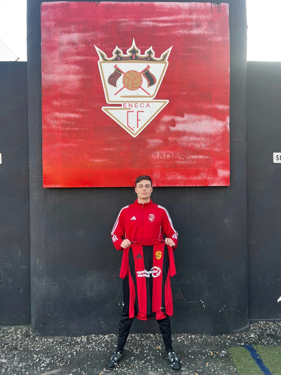 Escuela Universitaria de Osuna tweet media