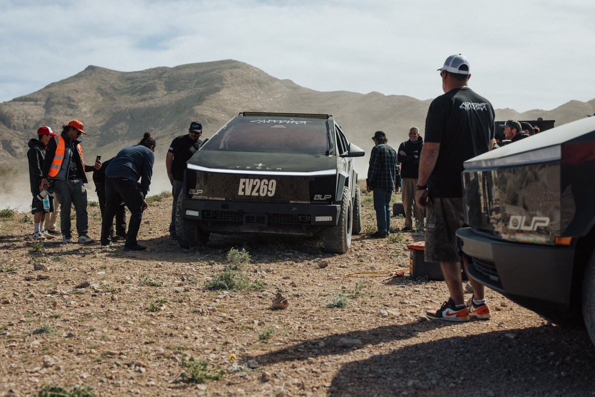 UNPLUGGED PERFORMANCE tweet media