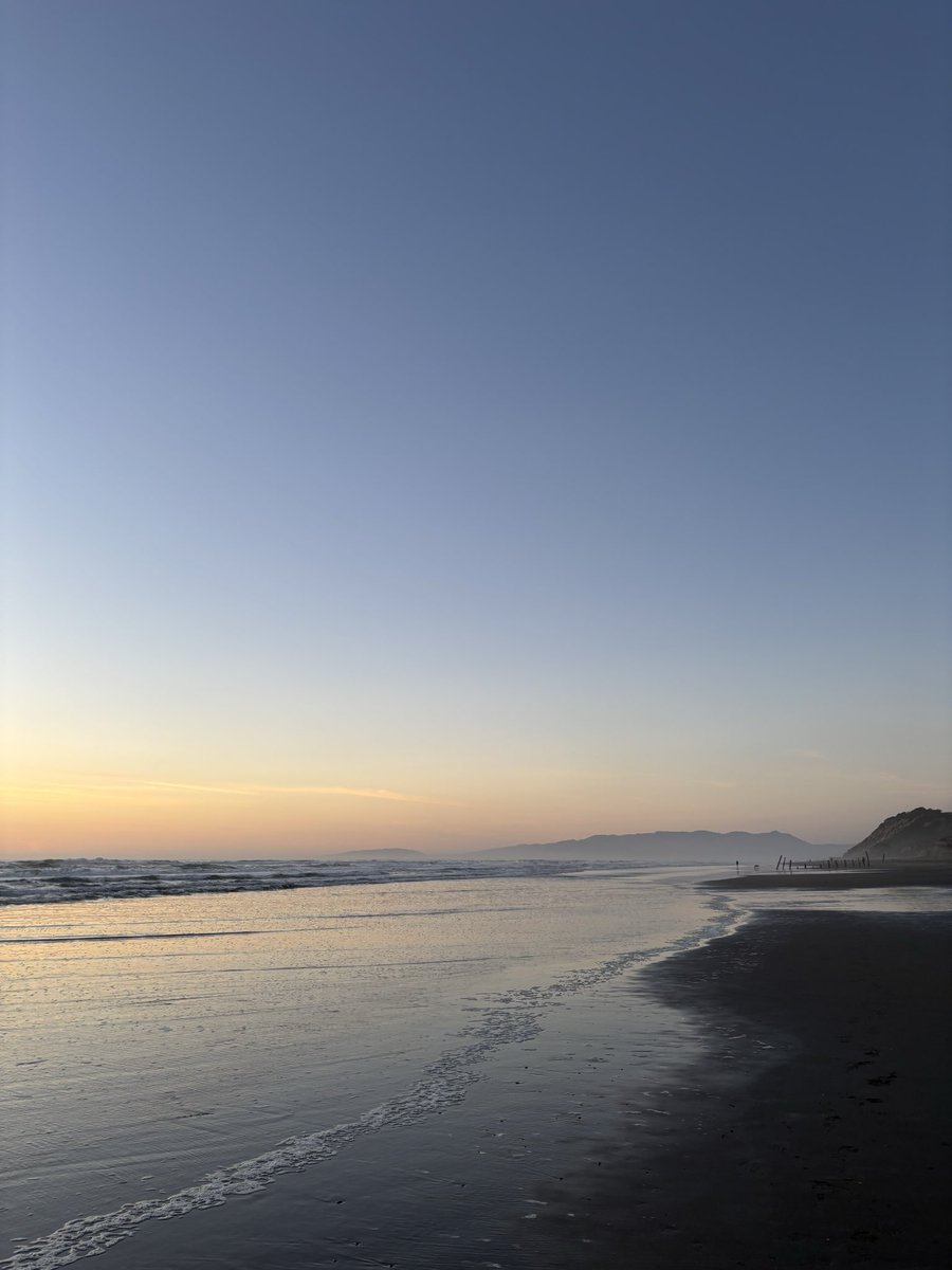 Robert_Drop's tweet photo. Weekends in SF https://t.co/kw4fWuHH1a