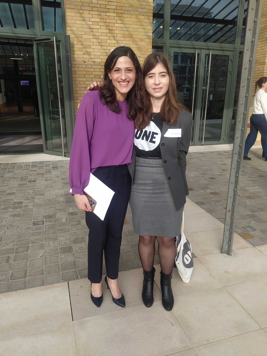 ONE France tweet media