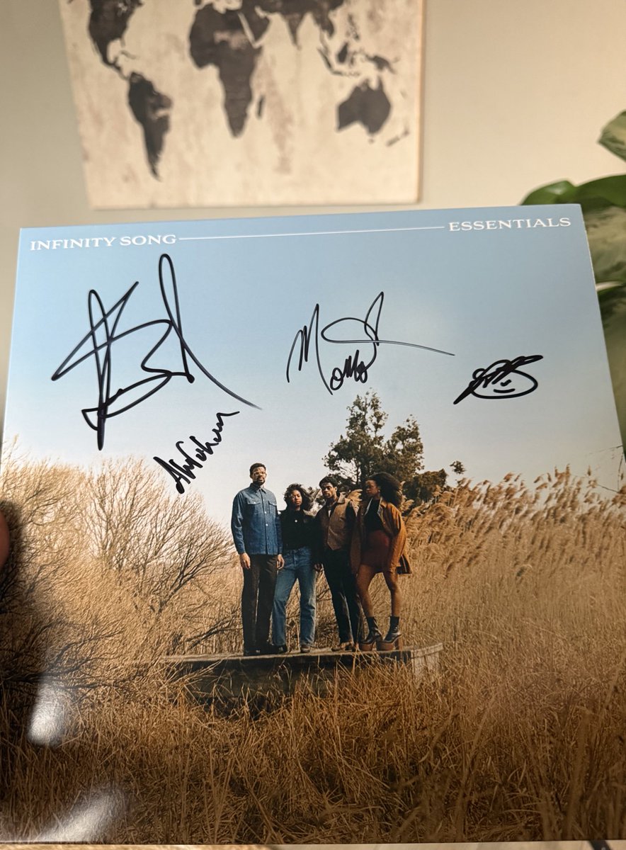 blackiiingout's tweet photo. We ain’t new to this, we true to this.
ESSENTIALS.
♾️🎶🌾 #InfinitySong #MomoBoyd https://t.co/hdso9G53Eb