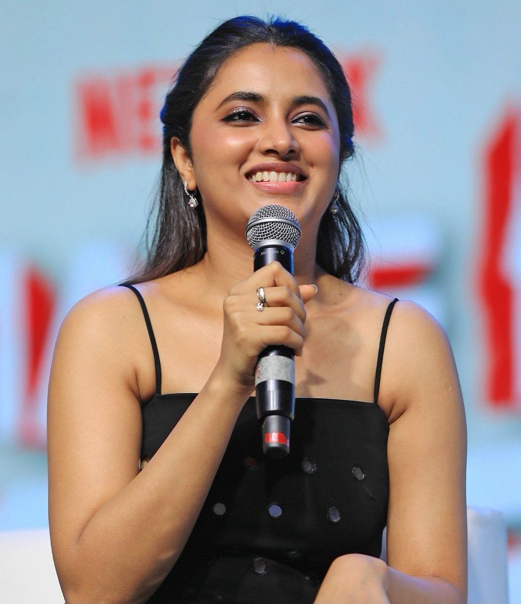 ʀɪᴛʜᴠɪᴋᴀ🦋 tweet media