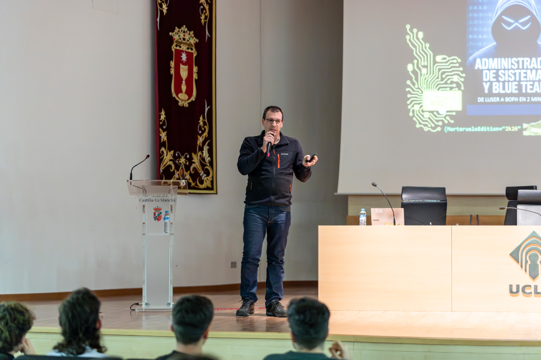 Para finalizar las jornadas tuvimos al grande de <a href="/informaticaeloy/">Informática Eloy</a> . Estuvimos riéndonos TODA la charla. Uno se ha descargado el PDF y lo ha ido repartiendo por toda la empresa. #Morteruelo2k26