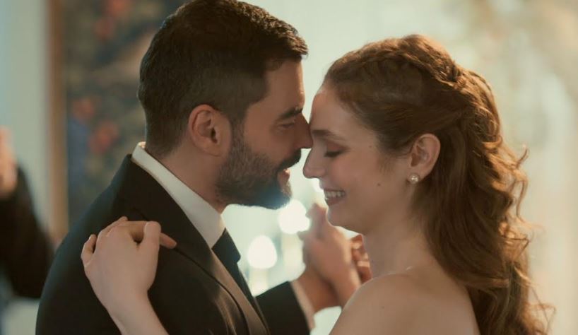tvgazetesi's tweet photo. Veliaht dizisinde kayıplar, sırlar ve yeni başlangıçlar iç içe geçiyor!
https://t.co/FMR3tjfXiE https://t.co/cQXUJb3F5y