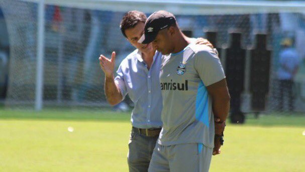 Temos um treinador que chama o gol de “ Evento Gol “ 

Obrigado <a href="/R13_official/">Rafinha 13</a> , Massis e Ruin B.sta .