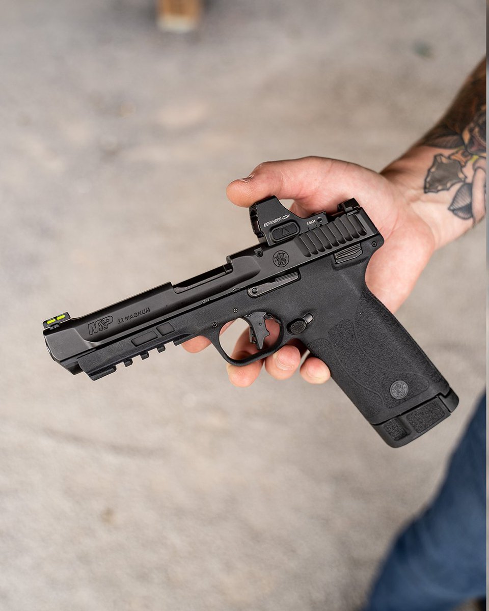 Smith & Wesson Inc. tweet media