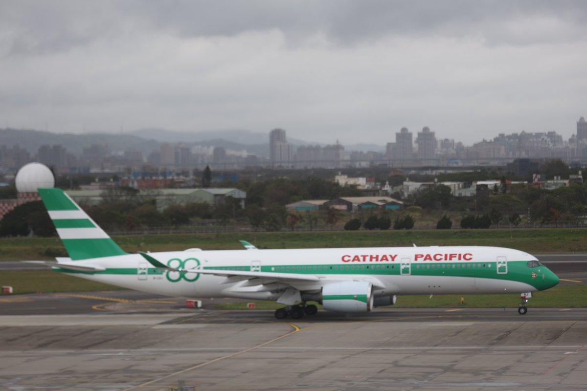 Tobias_Gudat's tweet image. #A350 #Cathay #Pacific B-LRJ
