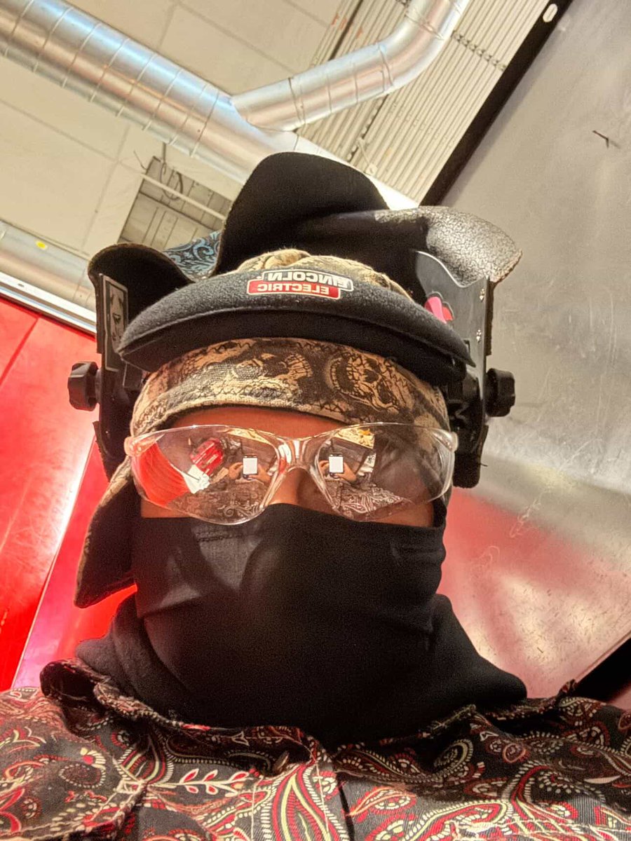 Universal Technical Institute tweet media