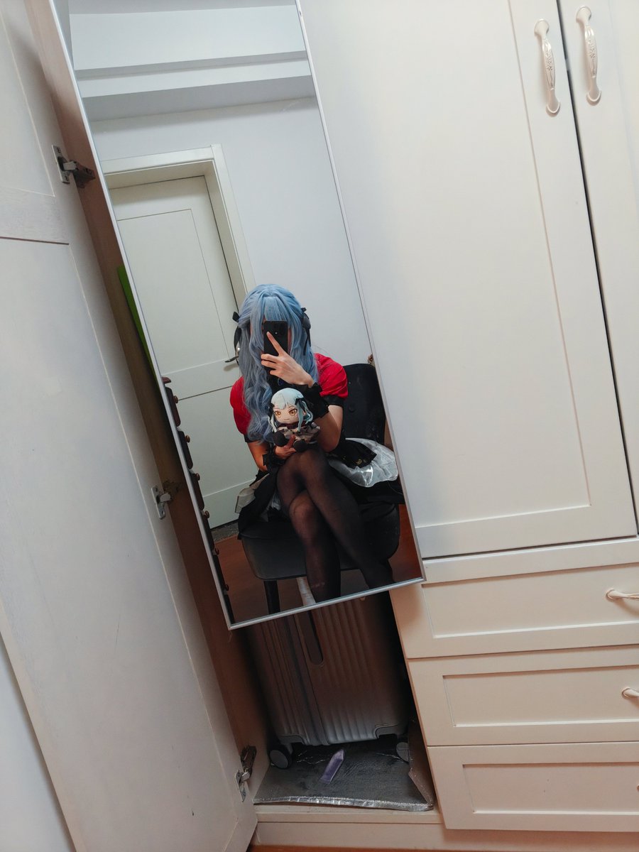 zoe45688's tweet photo. 演出服
#豊川祥子
#AveMujica https://t.co/E0X4pLkXy8