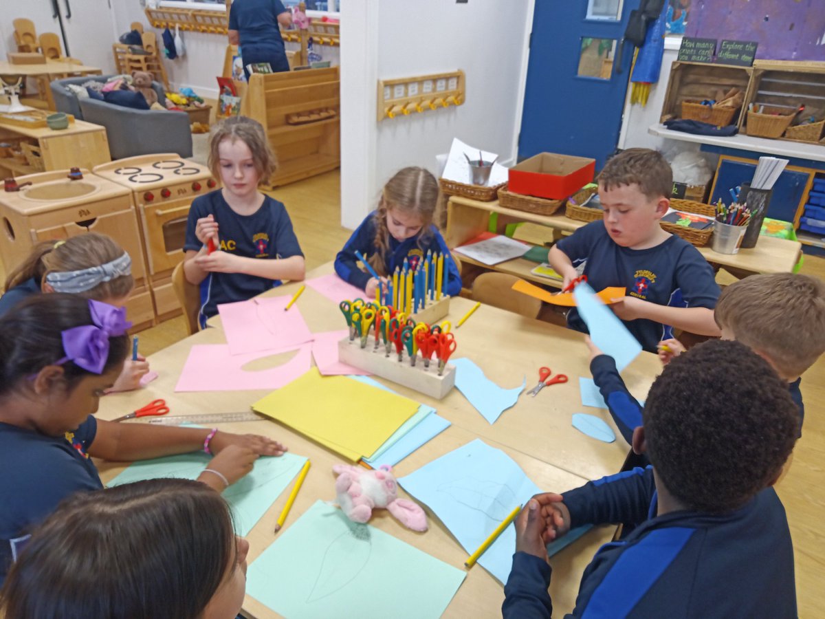 Miss Taylor tweet media