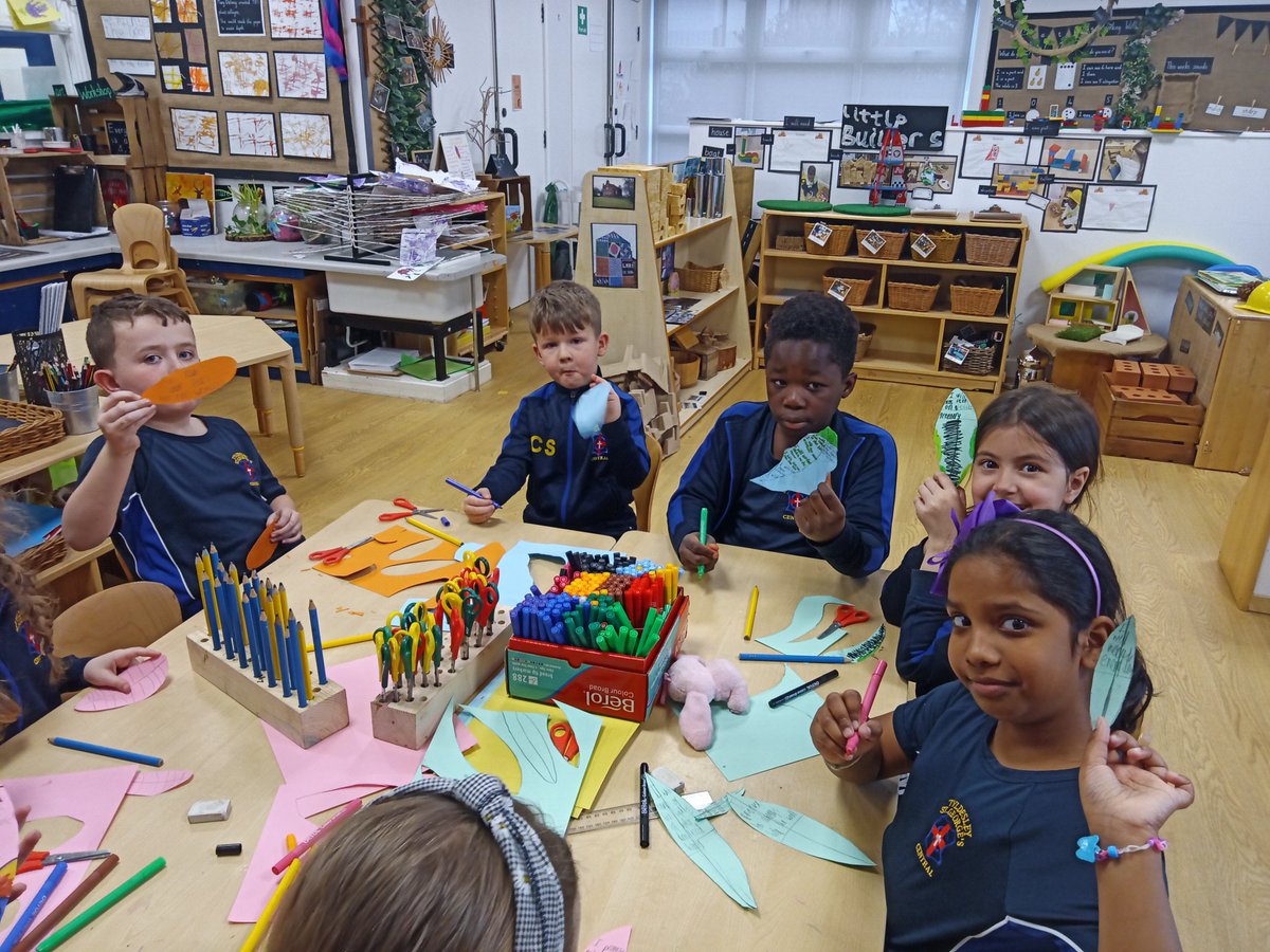 Miss Taylor tweet media