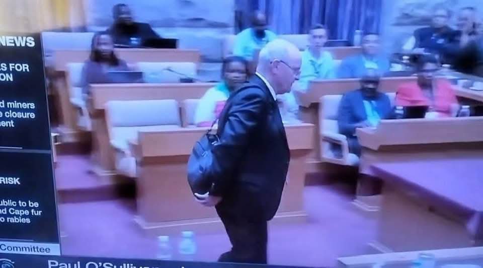 Kwakwi corporate eyaytheni yona leh