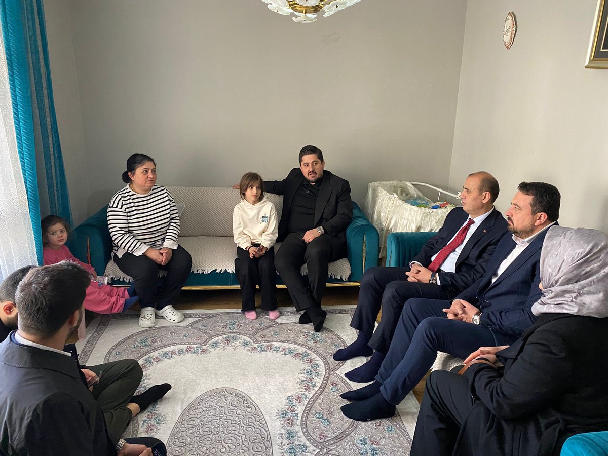 📍Altındağ

 İl Başkan Yardımcımız Sn. <a href="/Korkutataserkan/">SERKAN KORKUTATA</a>,  İl Yönetim Kurulu Üyelerimiz ve ilçe teşkilatımızla birlikte vatandaşlarımızı ziyaret ederek, hayırlı Ramazanlar diledik.

#Birgünde10BinEv